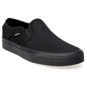 OFFER 🍄 VANS Unisex Classic Slip On Skate Shoe